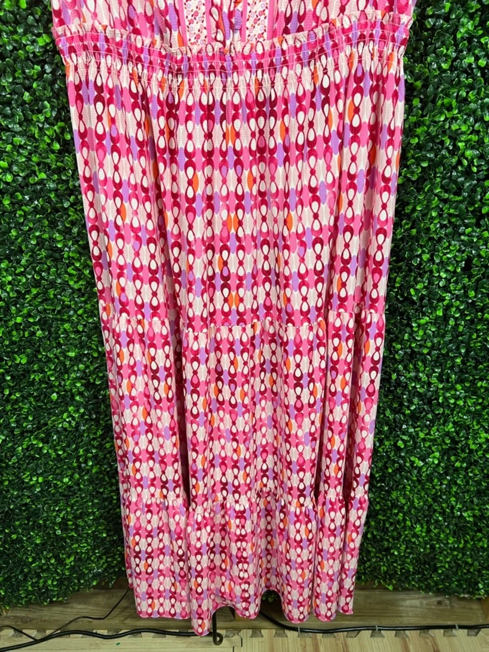 MAGGY LONDON | Brooke Tear Drop Print Sleeveless Maxi Dress